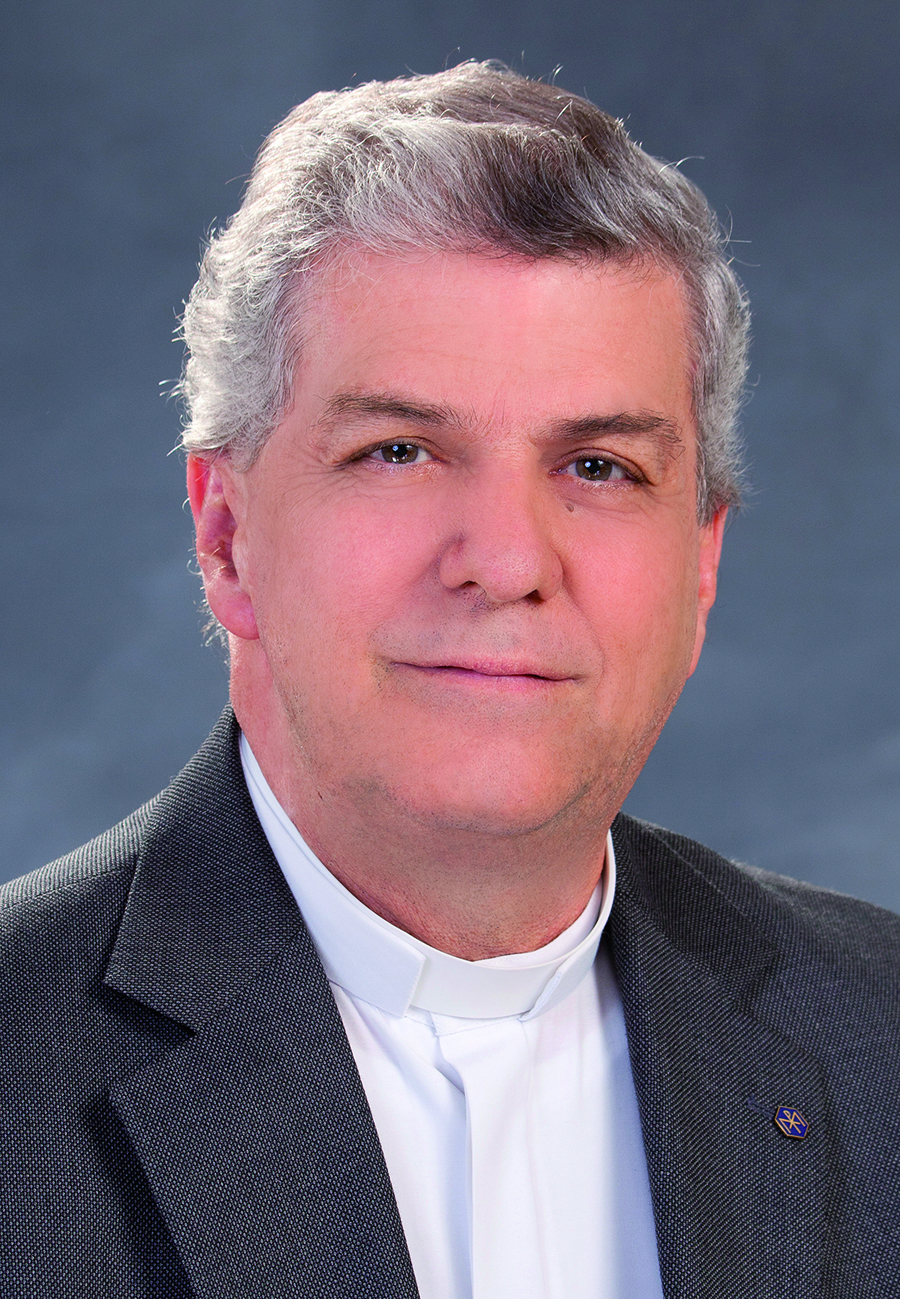 P. Mario Franco Espinal, S.J.